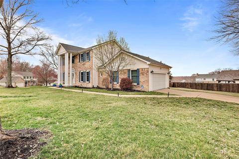 1413 Redwood Forest Dr, Ballwin, MO 63021 photo 2