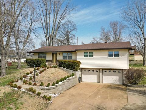 311 Clara St, Eureka, MO 63025 photo 2