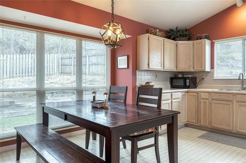 465 Elm Crossing Ct, Ballwin, MO 63021 photo 13