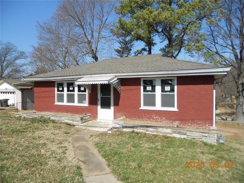 7711 Woodstock Rd, Saint Louis, MO 63135