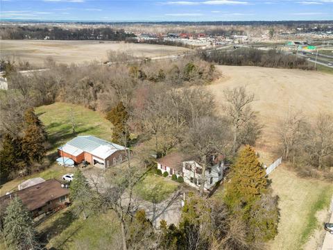 12 Schremmer Pl, Saint Charles, MO 63304