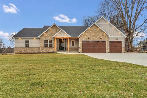 4620 Butler Hill Rd, Saint Louis, MO 63128