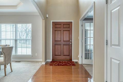 713 Rose Haven Ct, Ballwin, MO 63021 photo 3