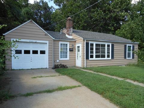 7785 Folk Ave, Saint Louis, MO 63143