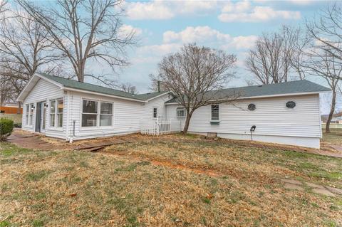 208 Augustine Rd, Eureka, MO 63025 photo 2