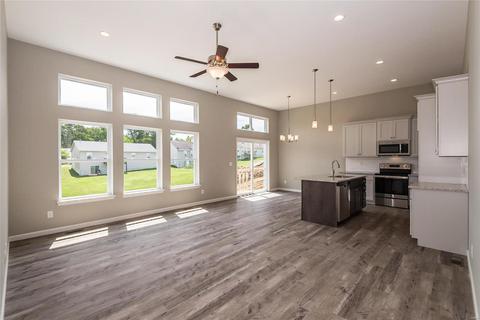 6 Harold Cir, O'fallon, MO 63366 photo 2