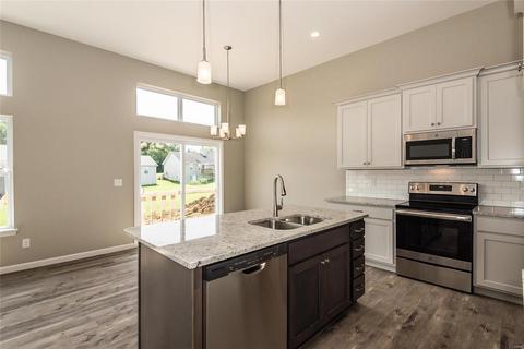 6 Harold Cir, O'fallon, MO 63366 photo 3