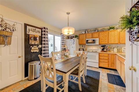 722 Hyde Dr, O'fallon, MO 63366 photo 4