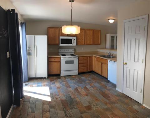 722 Hyde Dr, O'fallon, MO 63366 photo 14