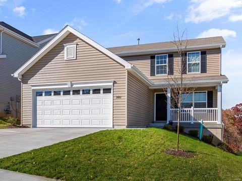 4255 Lions Chase Dr, Saint Louis, MO 63125