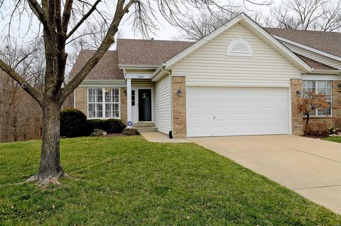 1229 Hunters Chase Dr, Eureka, MO 63025 photo 1