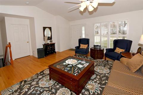 1229 Hunters Chase Dr, Eureka, MO 63025 photo 6