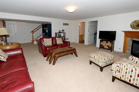 1229 Hunters Chase Dr, Eureka, MO 63025 photo 22