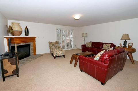 1229 Hunters Chase Dr, Eureka, MO 63025 photo 21