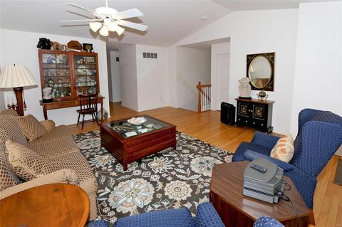 1229 Hunters Chase Dr, Eureka, MO 63025 photo 5