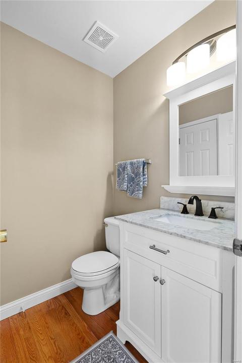 1315 Bryan Valley Dr, O'fallon, MO 63366 photo 9