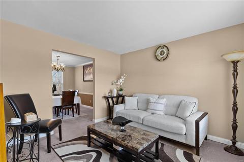 1315 Bryan Valley Dr, O'fallon, MO 63366 photo 11