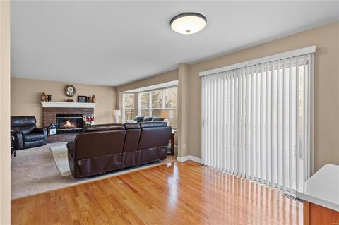 1315 Bryan Valley Dr, O'fallon, MO 63366 photo 15