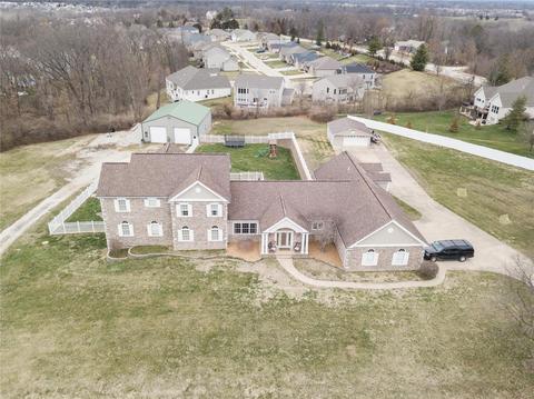 713 Sunset Ln, O'fallon, MO 63366