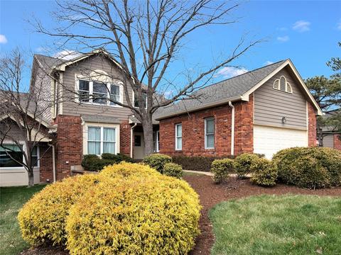 713 Cross Timbers Dr, Chesterfield, MO 63017