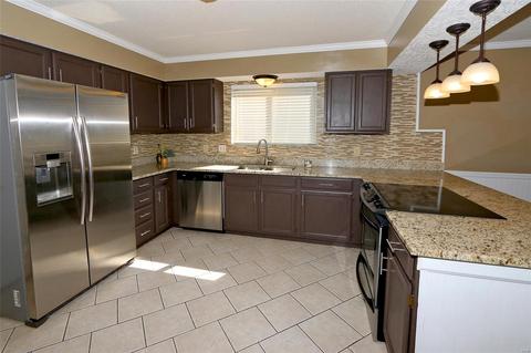 141 Rockaway Dr, O'fallon, MO 63368 photo 4