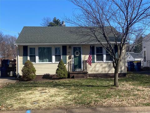 3582 Long Dr, Saint Ann, MO 63074 photo 1