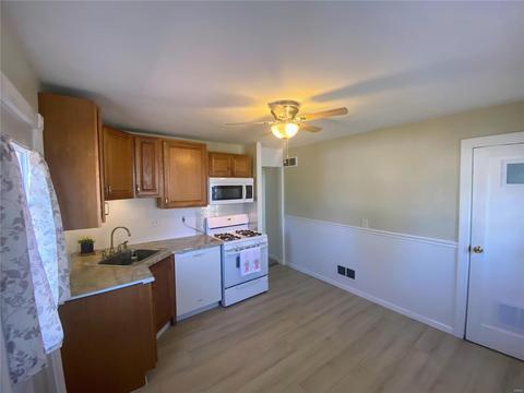 3582 Long Dr, Saint Ann, MO 63074 photo 6