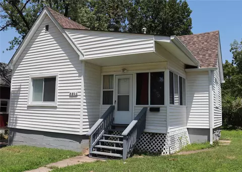 8803 Alva Ave, Saint Louis, MO 63121