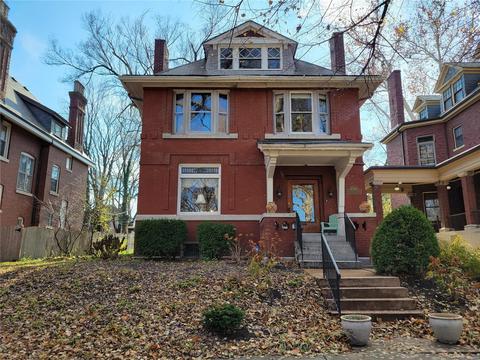 4260 Flora Pl, Saint Louis, MO 63110