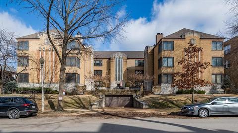 7559 Byron Pl #2W, Saint Louis, MO 63105