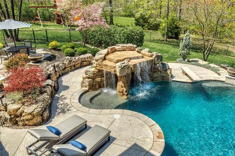 12 Upper Whitmoor Dr, Weldon Spring, MO 63304 photo 7
