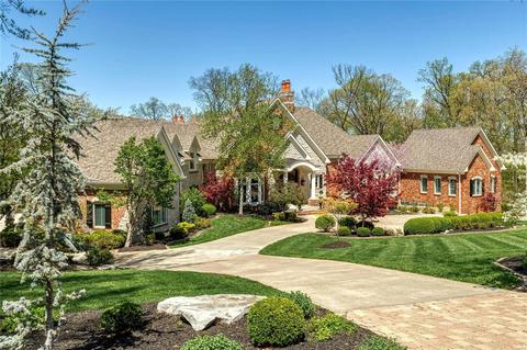 12 Upper Whitmoor Dr, Weldon Spring, MO 63304 photo 2