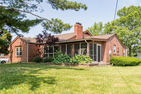 10901 Mueller Rd, Green Park, MO 63123