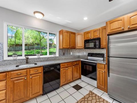 346 Brightfield Dr, Ballwin, MO 63021 photo 8