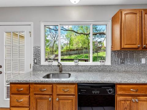 346 Brightfield Dr, Ballwin, MO 63021 photo 11