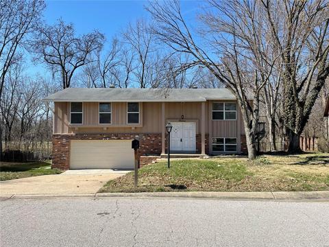 11 Brookshire Dr, Saint Peters, MO 63376