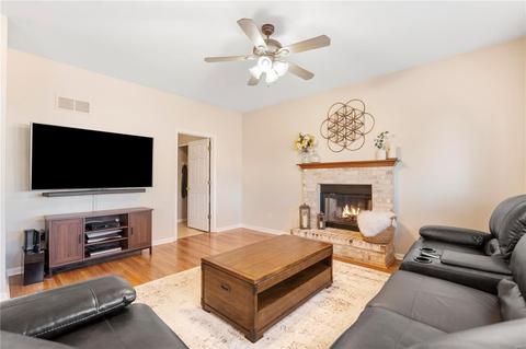 119 Chantry Dr, O'fallon, MO 63366 photo 7