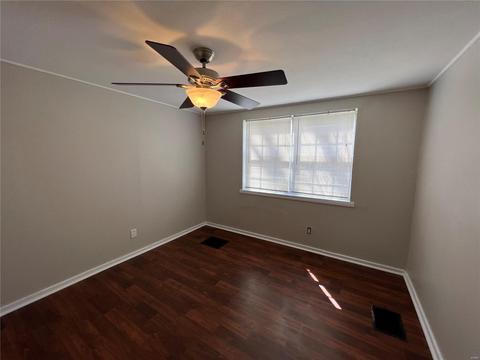 926 New Ballwin Rd, Ballwin, MO 63021 photo 12