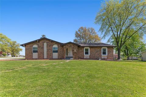 1 Oakrail Dr, Saint Peters, MO 63376