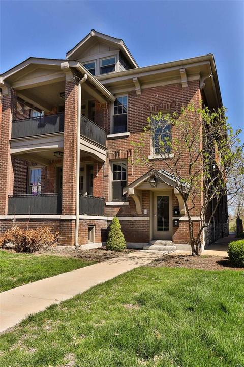 726 Eastgate Ave, Saint Louis, MO 63130
