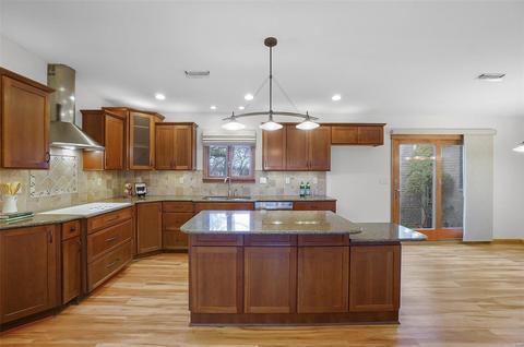 664 Riverview Ln, Saint Charles, MO 63301 photo 6
