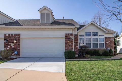 6292 Whisper Bend Dr, Saint Louis, MO 63129