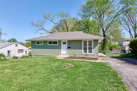 7729 Ellington Dr, Normandy, MO 63121 photo 2