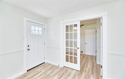 7729 Ellington Dr, Normandy, MO 63121 photo 11