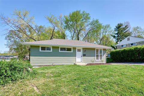 7729 Ellington Dr, Normandy, MO 63121 photo 3