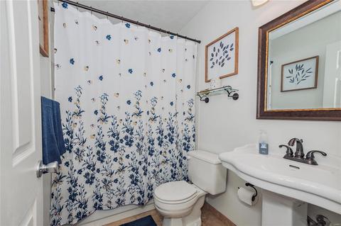 828 White Picket Ln, Ballwin, MO 63021 photo 13