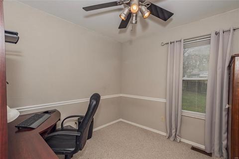 828 White Picket Ln, Ballwin, MO 63021 photo 12