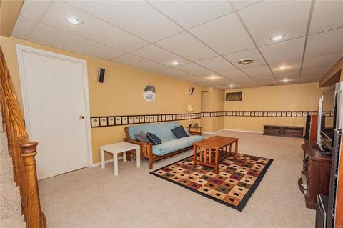 828 White Picket Ln, Ballwin, MO 63021 photo 15