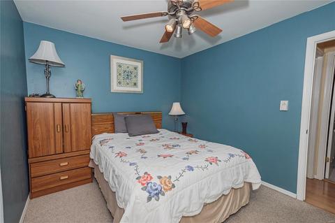 828 White Picket Ln, Ballwin, MO 63021 photo 10