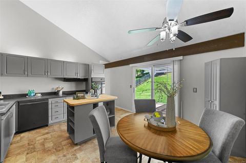 1417 Mont Dore Dr, Manchester, MO 63021 photo 12